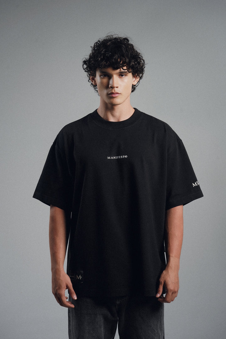 Camiseta Oversize Romanticismo Negra