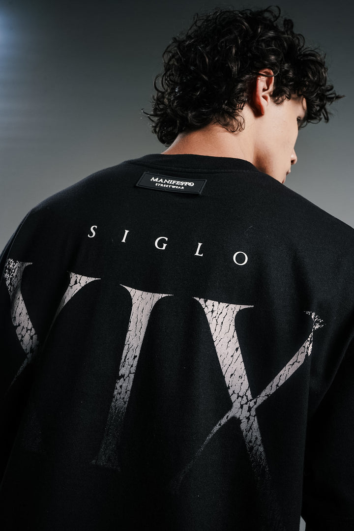 Camiseta Oversize Romanticismo Negra