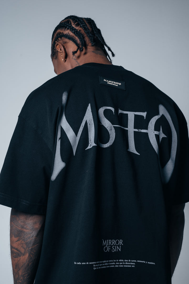Camiseta Oversize Mirror Of Sins negro MSTO