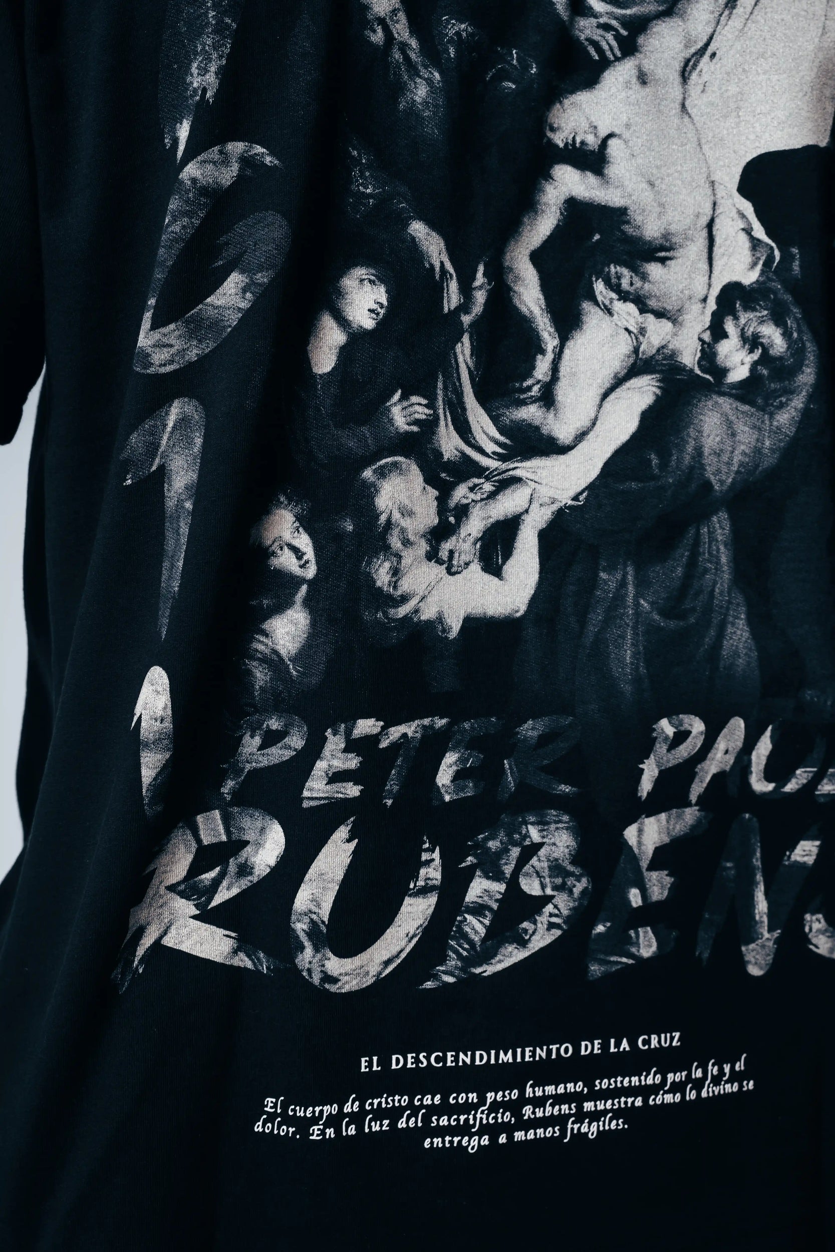 Camiseta Regular Descendimiento de la Cruz
