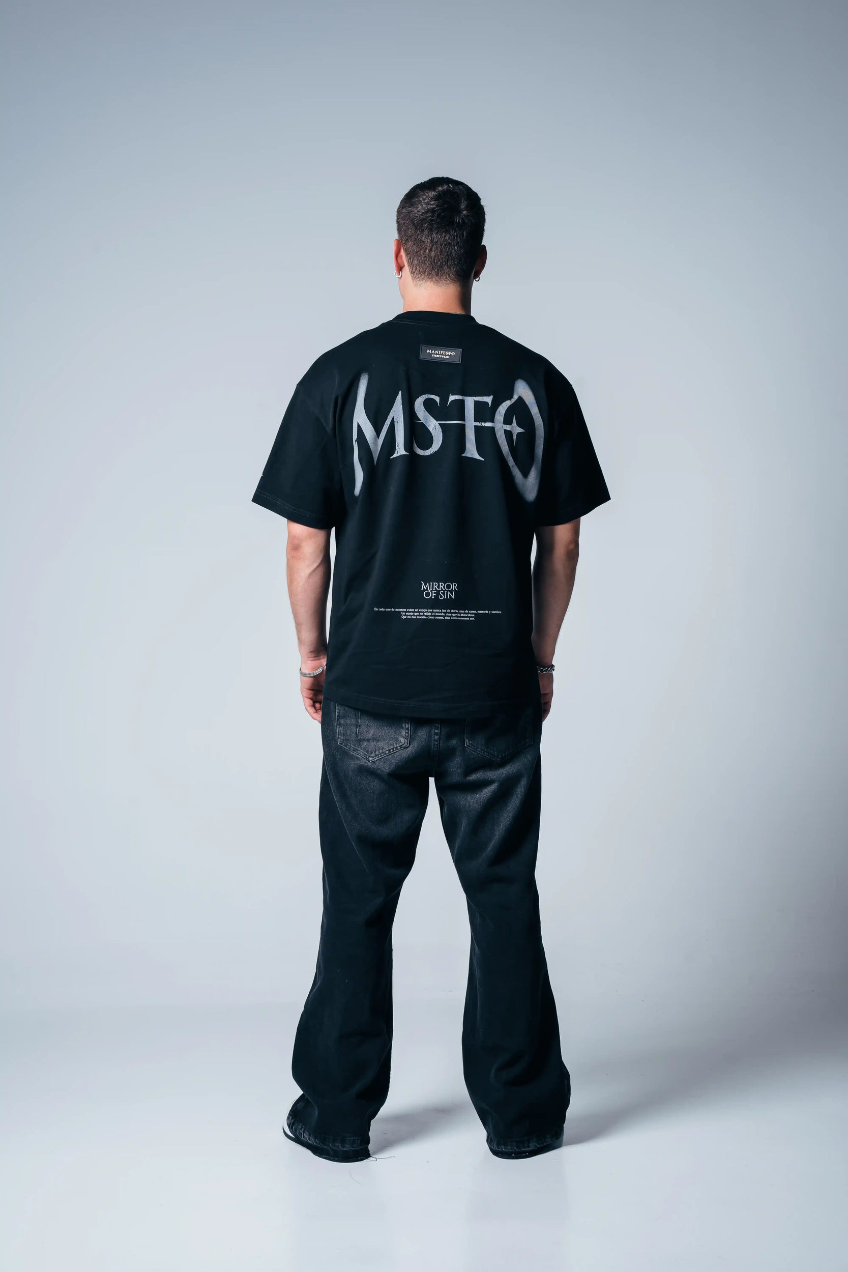 Camiseta Oversize Mirror Of Sin negro MSTO