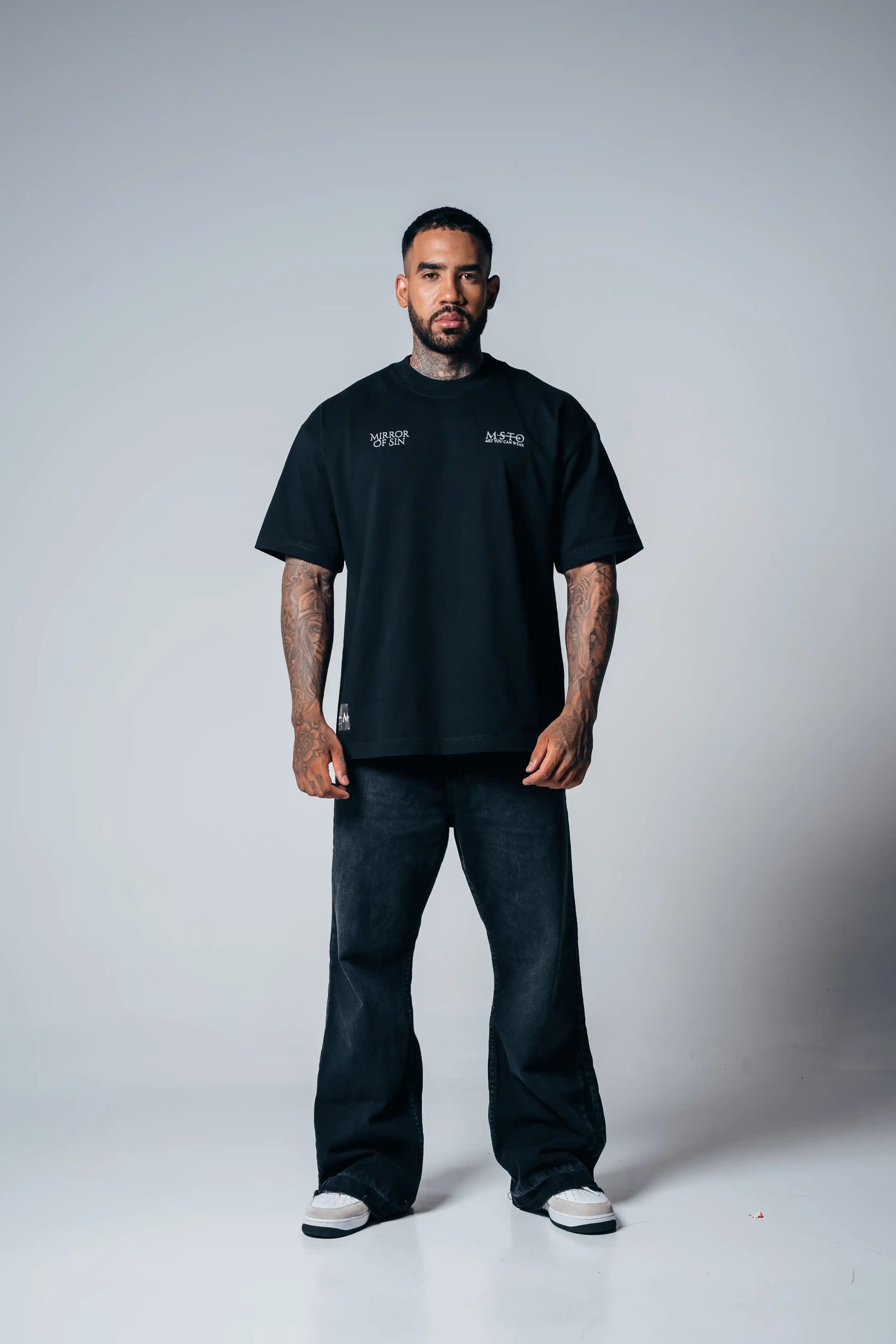 Camiseta Oversize Mirror Of Sin negro MSTO