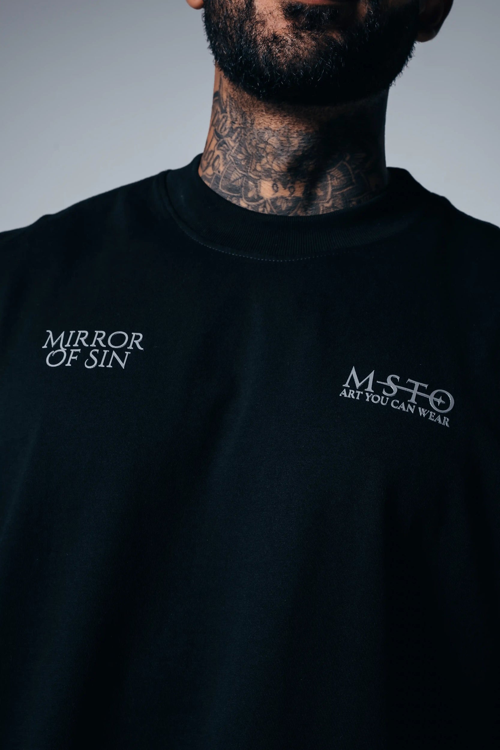 Camiseta Oversize Mirror Of Sin negro MSTO