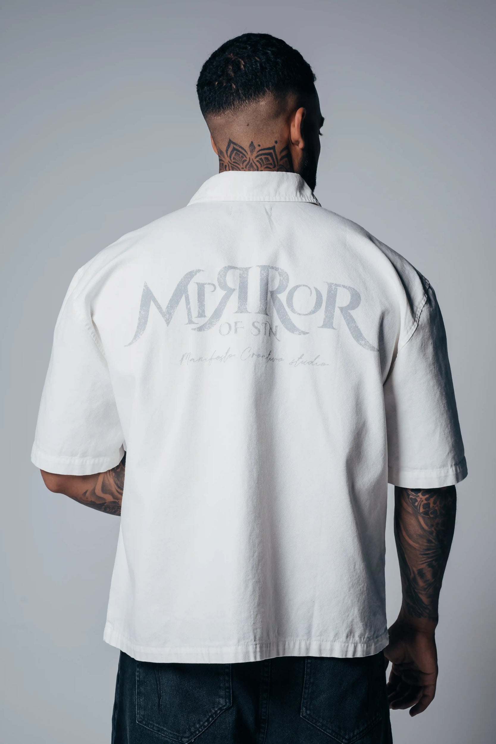 Camisa Boxyfit Mirror Of Sin Cruda