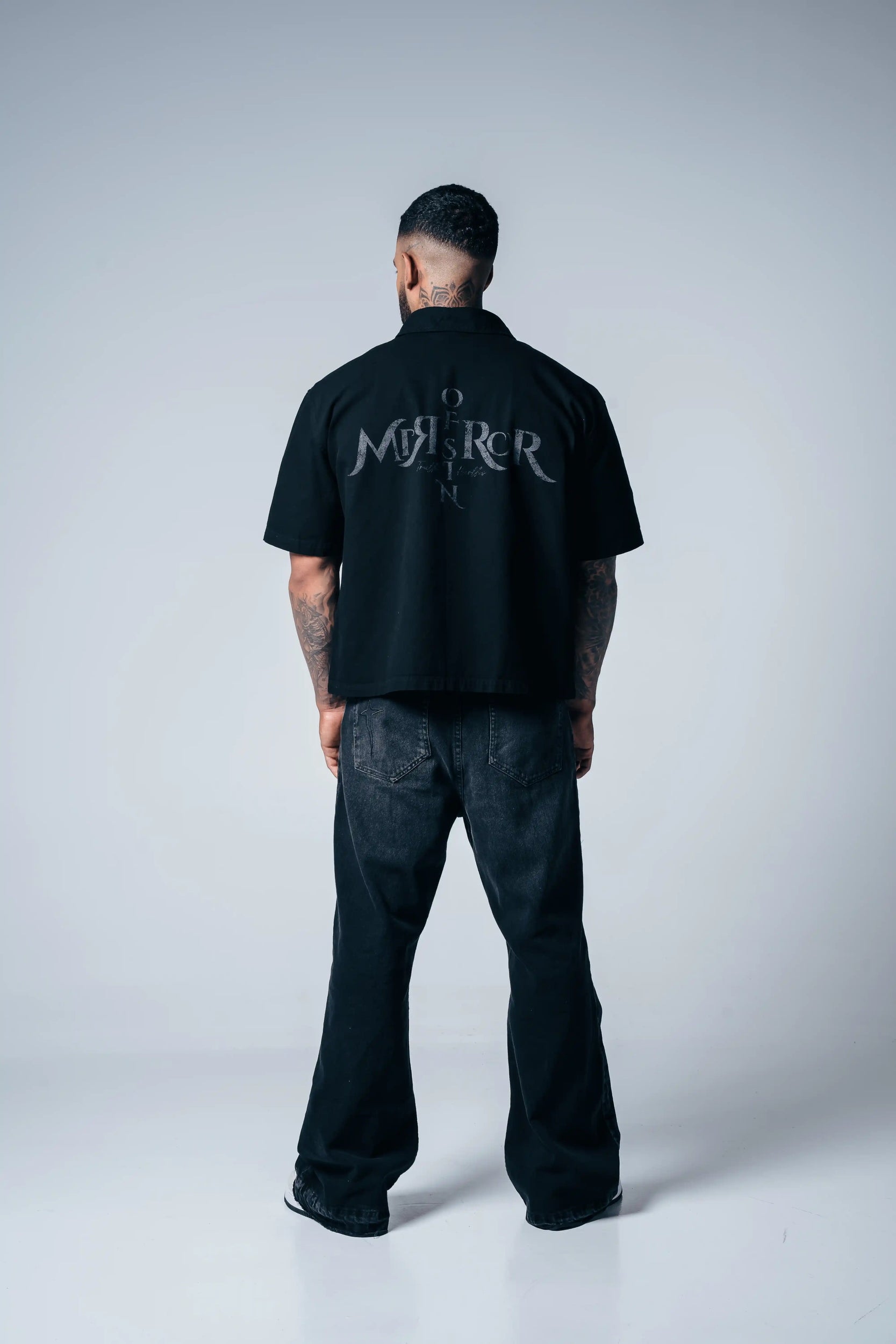 Camisa Boxyfit Mirror Of Sin Negra