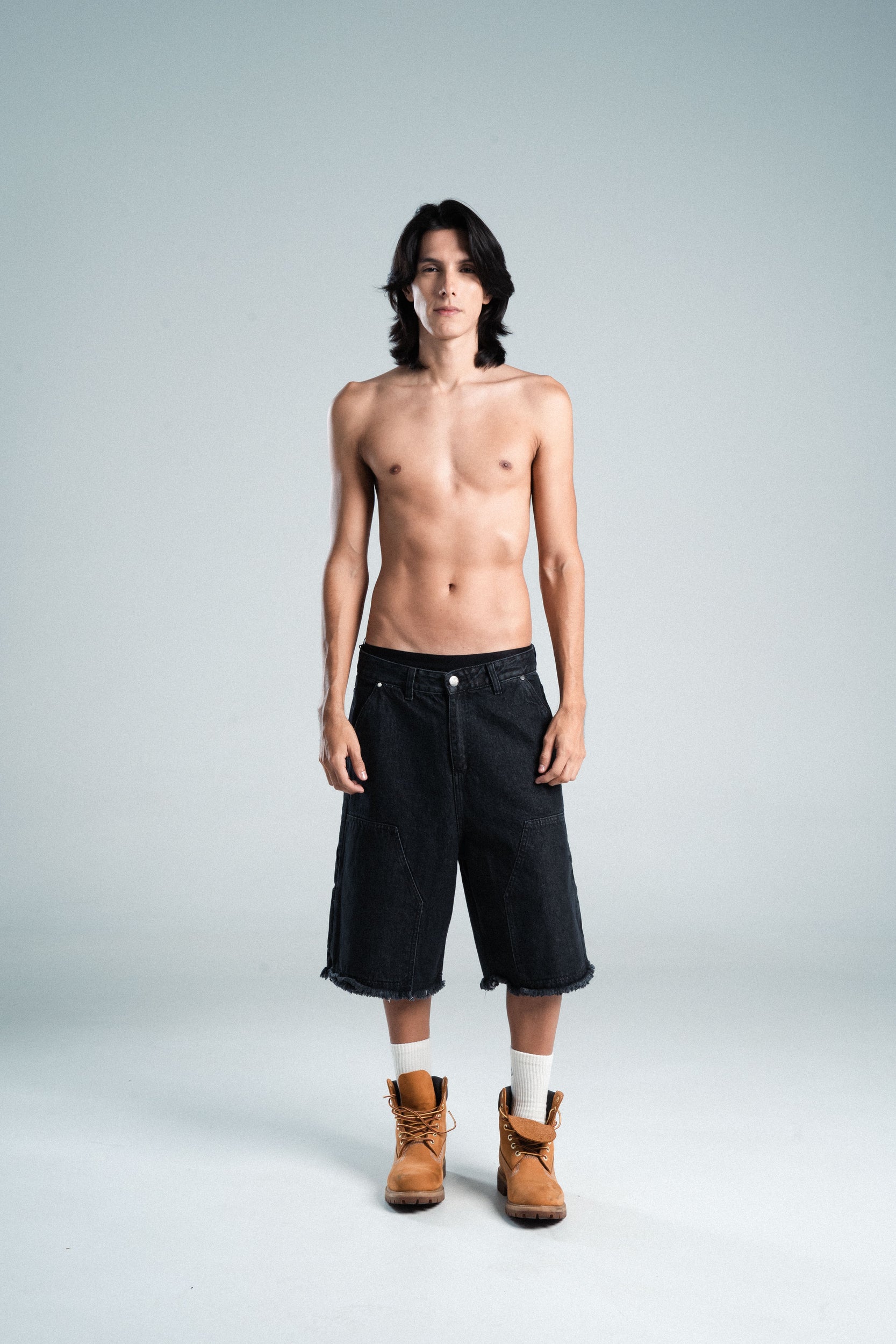 Jorts Negros MNFSTO Fragments