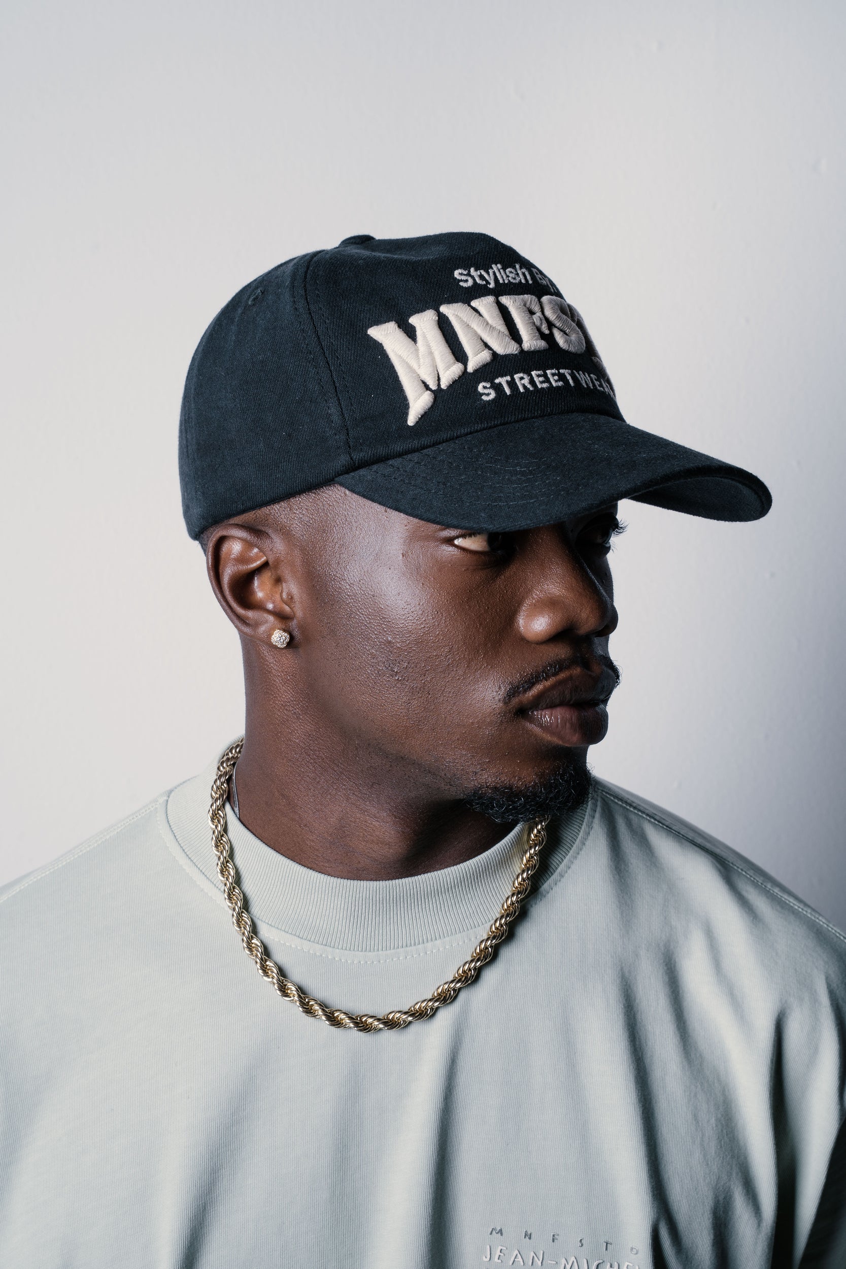 Gorra Negra Stylish by MNFSTO