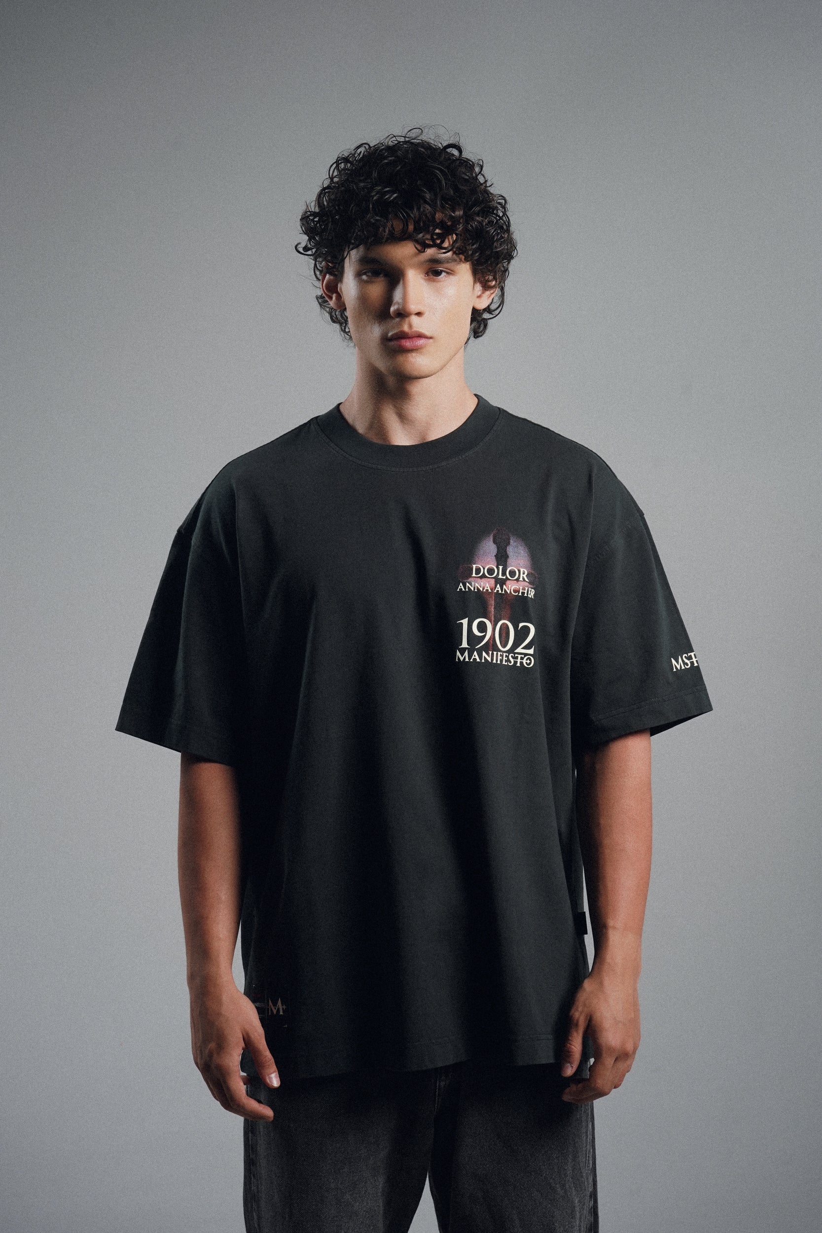 Camiseta Oversize Dolor Cenizo