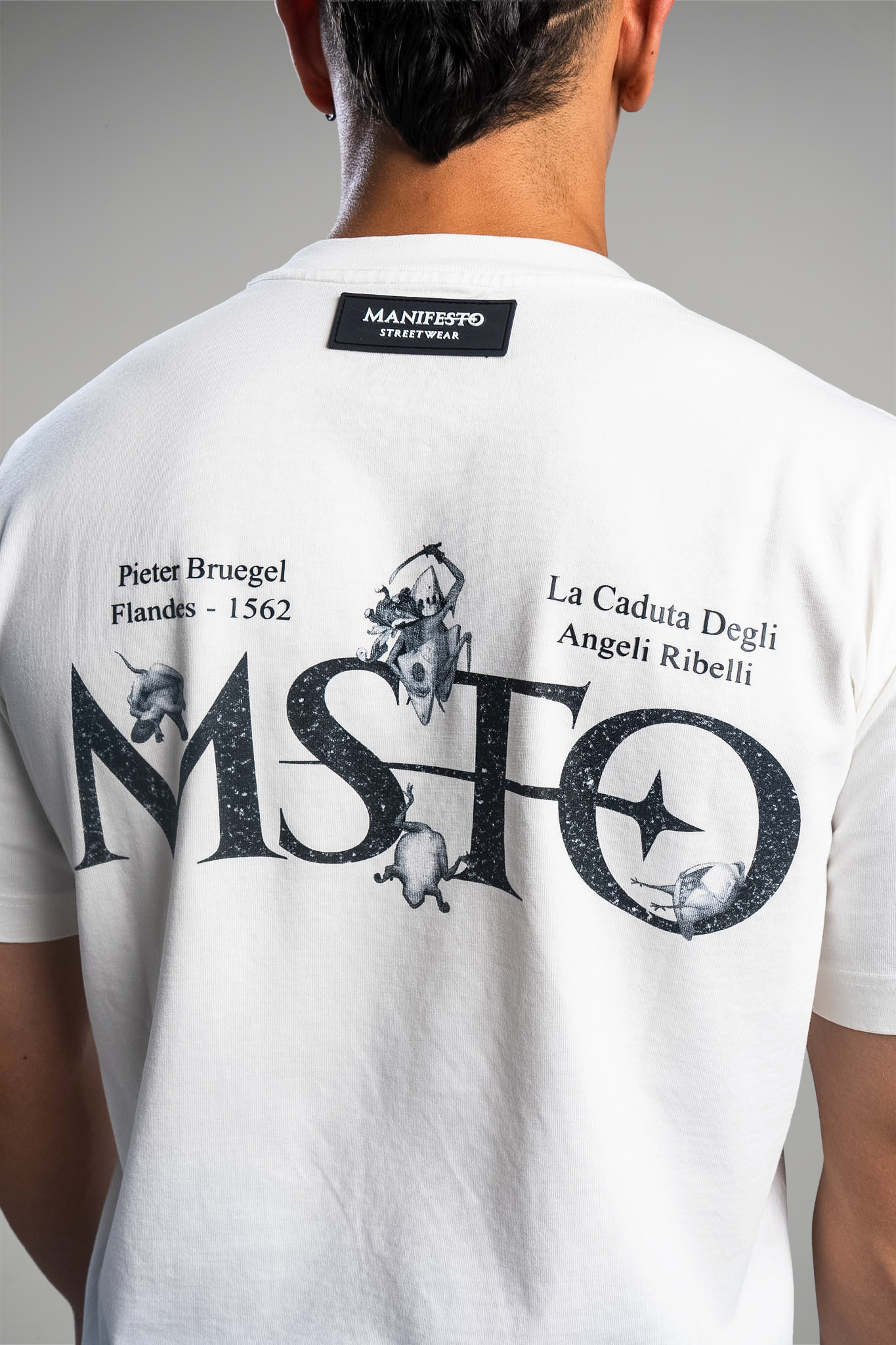 Camiseta Regular La Caída de los Ángeles